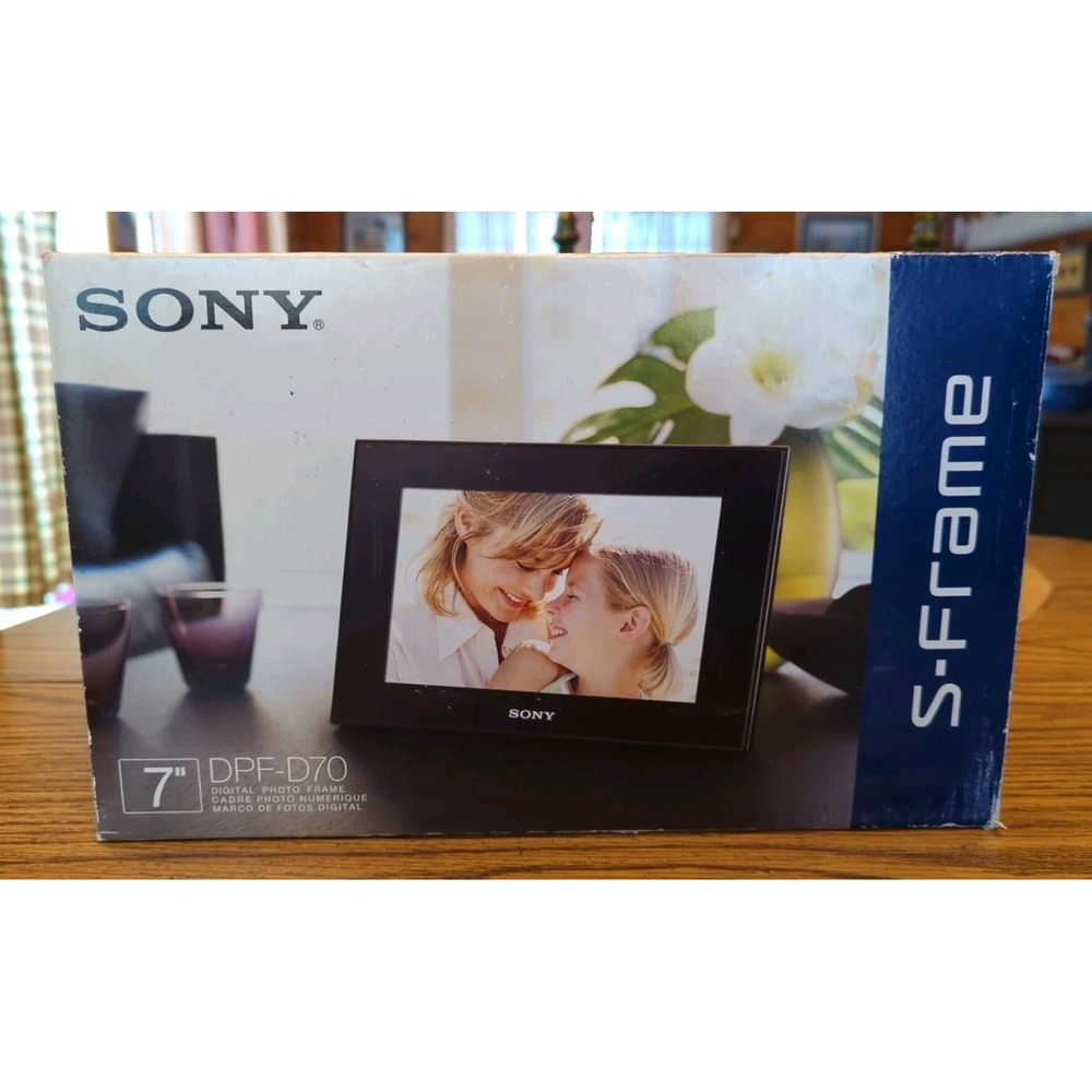 Sony DPF-D70 S-Frame 7" Digital Picture Frame With Remote (Open Box)